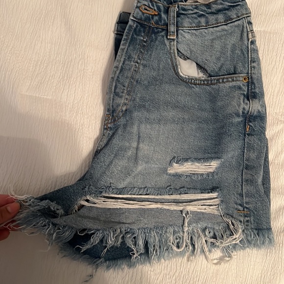 Zara fringe denim shorts size us 6 - Picture 6 of 6